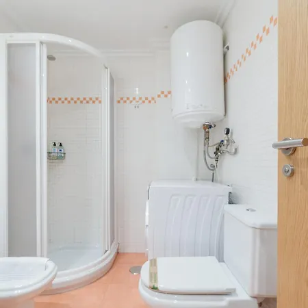 Luminoso Y Acogedor En By Vigo