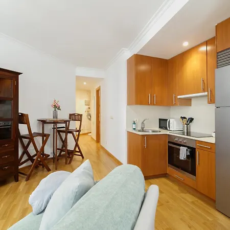 Luminoso Y Acogedor En By Vigo