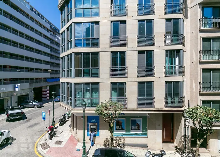 Luminoso Y Acogedor En By * Vigo