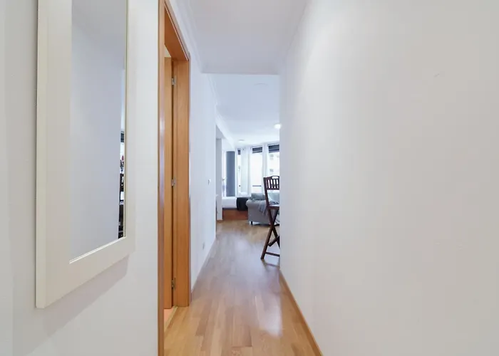 Appartamento Luminoso Y Acogedor En By *