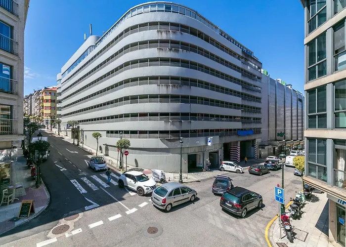 Luminoso Y Acogedor En By * Vigo